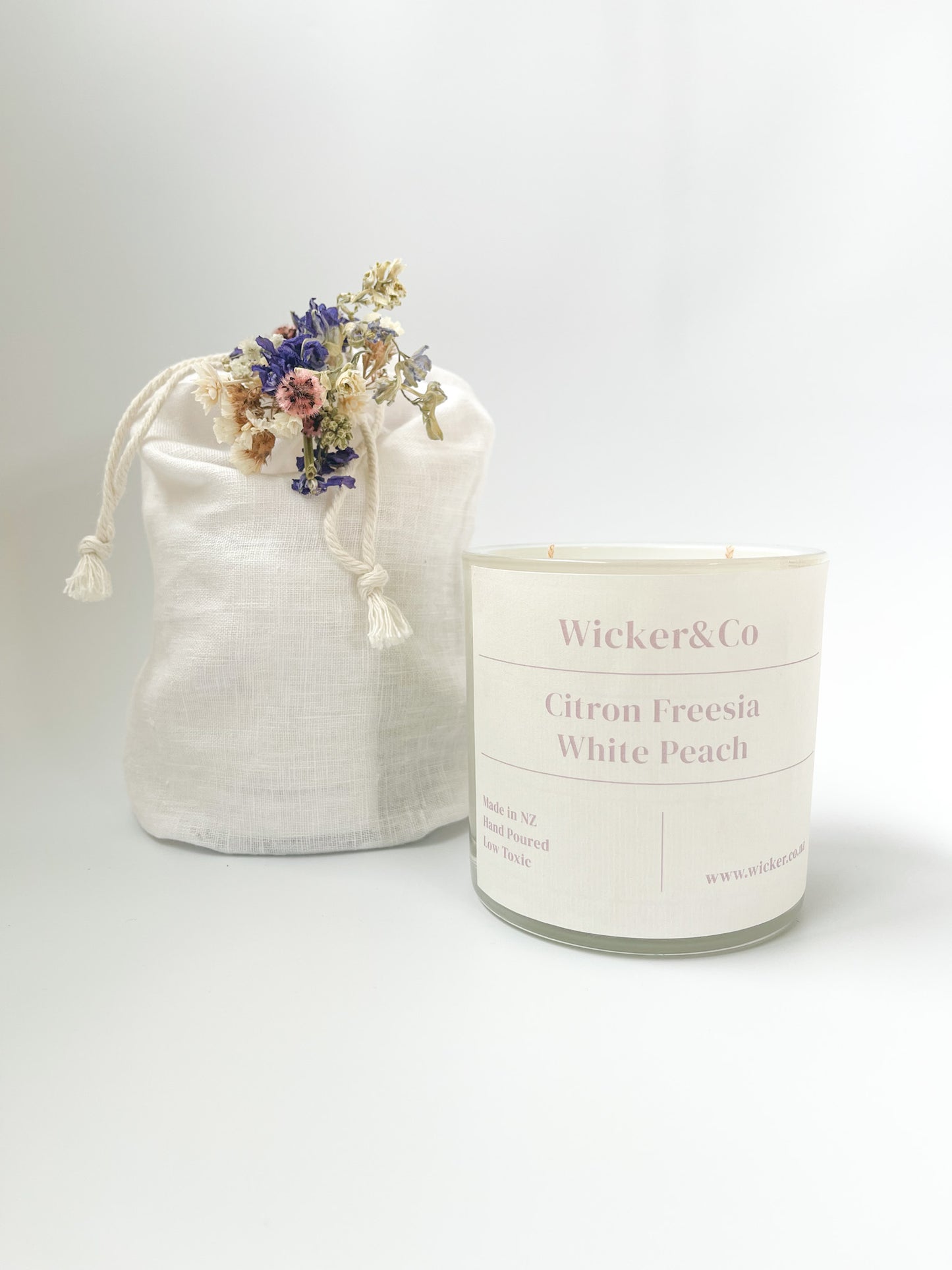 Wicker&Co Candle with Line  Bag & Flower Posey - Citron, Freesia, White Peach.